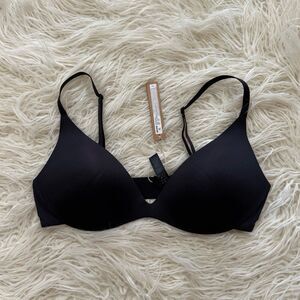 SKIMS Black Seamless Wireless Bra